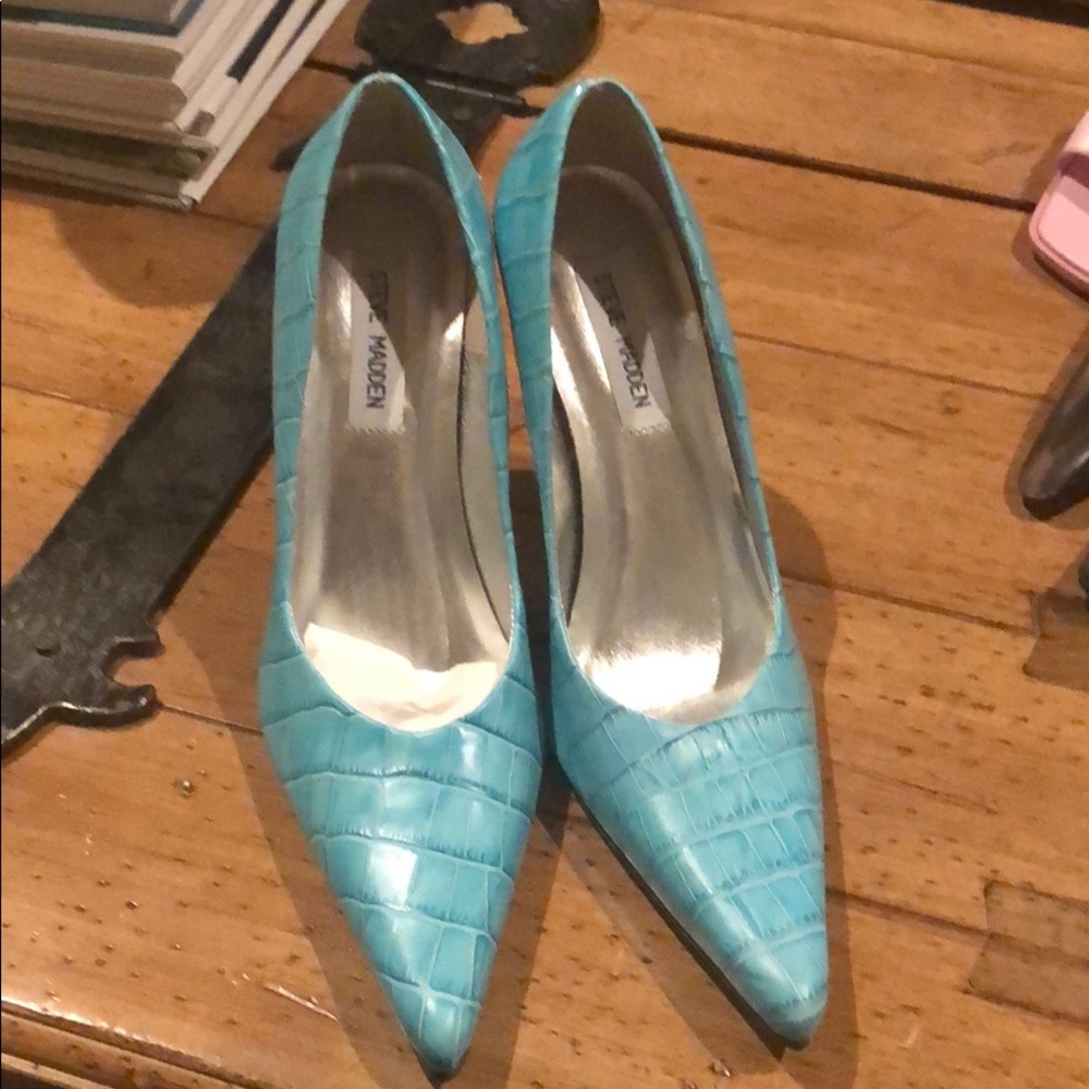 Steve Madden pumps